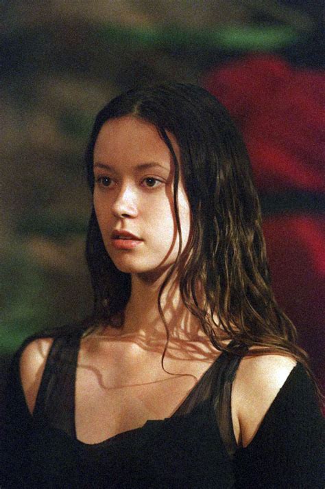 We can see that river has been seriously traumatized by her experience, that she seems to. firefly-serenity-summer-glau-dvdbash (8) | Summer glau ...