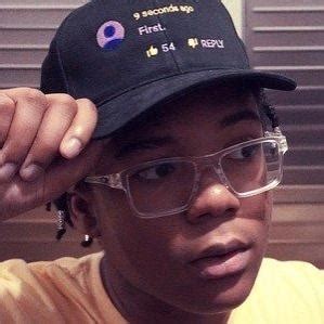 D'angelo wallace did an oopsie | xabio arts fans amino. D'Angelo Wallace - Age, Bio, Personal Life, Family & Stats ...