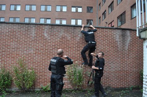 The namur ne 107 standard brings together these two realities. Police: Formations continuées et Formations fonctionnelles ...