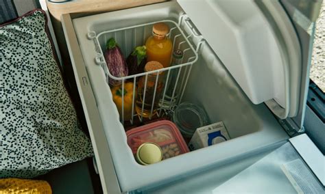 A small room or area used as a kitchen 2. California - VW Utilitaires