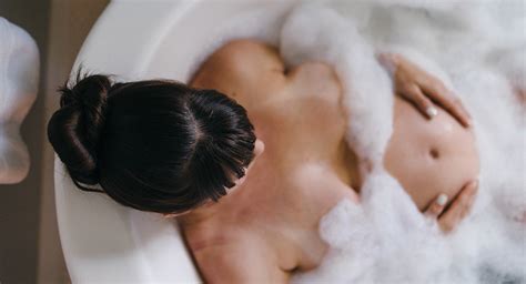 3 people found this helpful Is it true that pregnant women shouldn't take baths ...