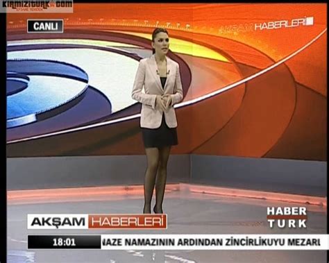 Uzun zamandan beri ana haber bültenini sunduğu show tv'den ayrılan ve artık başka bir kanalda ekrana geleceği konuşulan ünlü spikerin haber bülteni gibi farklı bir reality programın yapılacağı iddia edilmişti. ece üner #328177 - uludağ sözlük galeri