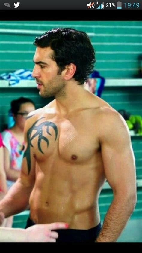 Avusturyalı bir anne ve tunuslu bir babanın oğlu olarak münih'te doğdu. Picture of Elyas M'Barek