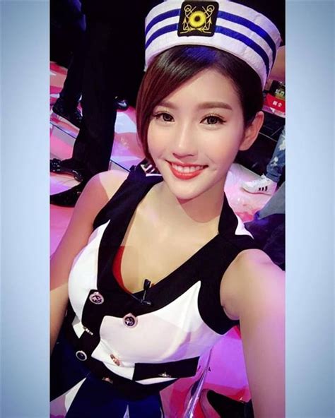 See more of 朱主愛四葉草joycechu中國粉絲後援會專頁 on facebook. 四葉草「濕身」 眼尖粉絲急問「那粉紅色的東西是…」 | 娛樂星聞 | 三立新聞網 SETN.COM