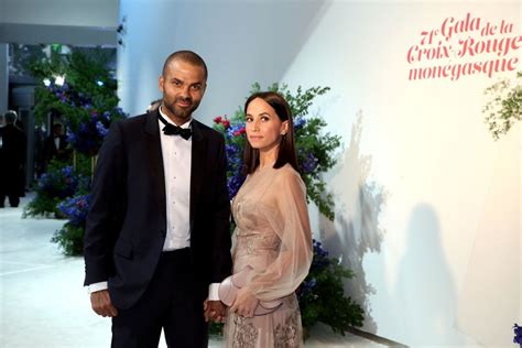 According to the press release, the female filmmakers chosen for this project will constantly ask legitimate questions about female. Tony Parker : après l'annonce de son divorce, il passe du ...