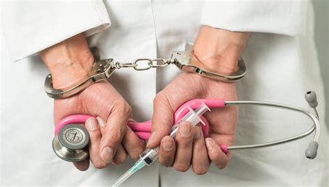 Euthanasia, act or practice of painlessly putting to death persons suffering from painful and incurable disease or incapacitating physical disorder or allowing them to die by withholding treatment or. Derecho a una muerte libre y con dignidad • Confidencial ...