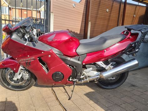 My honda blackbirdreluctant salexxkmot until julygreat condition for yearcarbon cansk&n air filter well looked afterrecent tyresstarts first time every. 1998 Honda cbr1100xx super blackbird For Sale | Car And ...