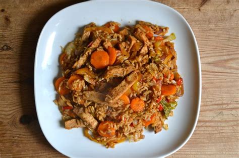 Are you staring at a leftover pork roast and wondering what to do with it? Leftover Roast Pork Stir Fry with Rice and Vegetables | Leftover pork roast, Pork roast recipes ...