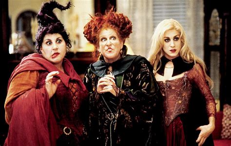 Последние твиты от hocus pocus 2 (@hocuspocus_2). Hocus Pocus 2 in de maak bij Disney+ - Chicklit