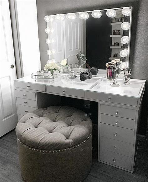 Here, you can check the best vanity mirror with lights and their description in detail. Hollywood Makeup Vanity Mirror with Lights-Impressions ...