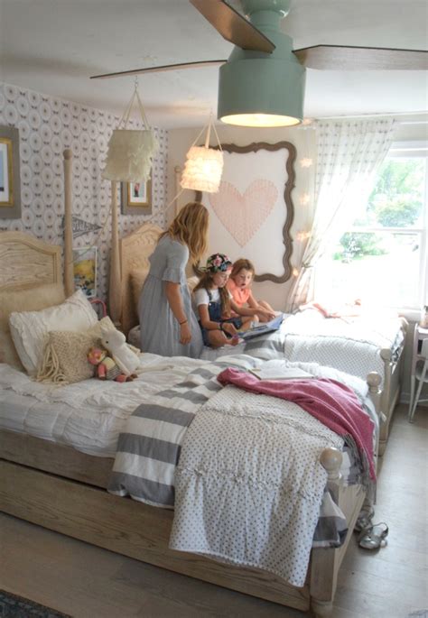 Sign up for free today! Wallpaper Accent Wall in the Girls Shared Bedroom...again ...