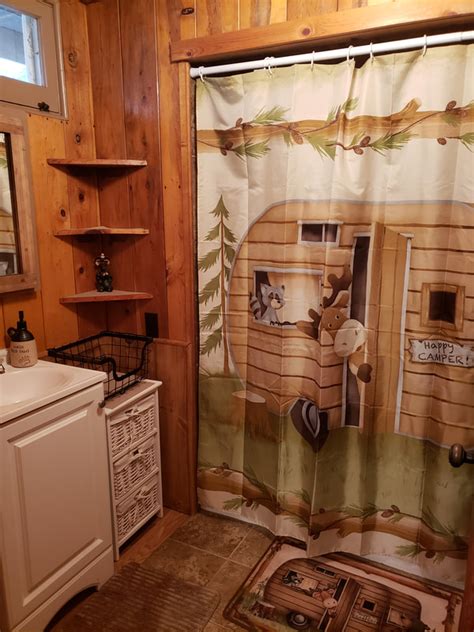 This cozy cabin sleeps up to 6 people. Knotty Pine Cabin / 2 Bedroom, 2 Bath, Sleeps 8, Pet ...