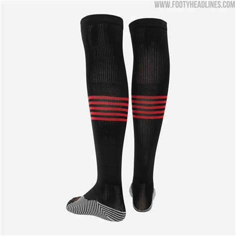 Choose from any player available and discover average rankings and prices. Eintracht Frankfurt 20-21 Home Kit Released - Footy Headlines