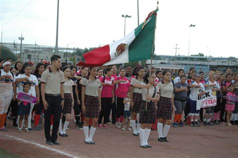 Maybe you would like to learn more about one of these? En marcha softbol femenil