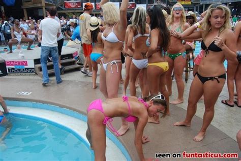 Break contest hot spring teens tshirt wet. Hot Bikini Babes: Wet T-Shirt Contest