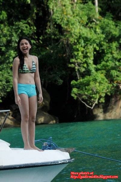 Foto cantik jessica mila sudah berani tampil vulgar. Jessica Milla Pamer Body Bohay di Pantai | KASKUS ARCHIVE