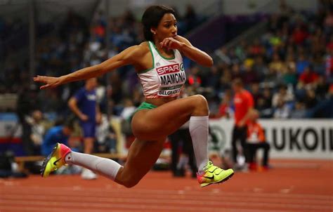 Eu não gosto muito de conformismo. Patrícia Mamona conquista medalha de prata do triplo salto ...