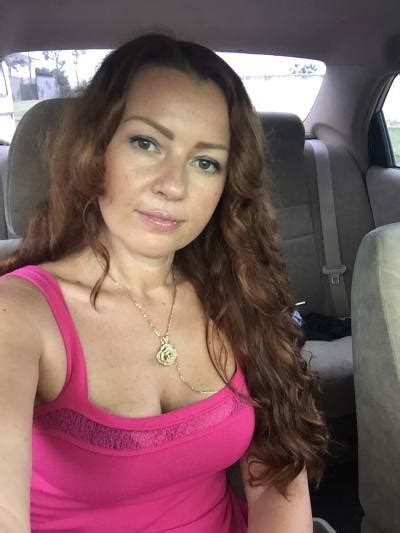 Photo sexuel de vielles avide desexe. femme se fait baiser par un chien