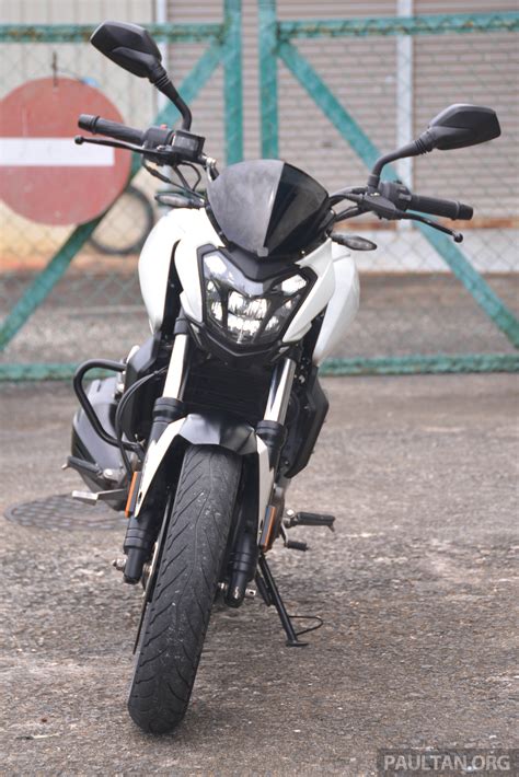 Price shown include with road tax and insurance for a year. FIRST RIDE: 2018 Modenas Dominar 400 - 35 PS, thumping ...