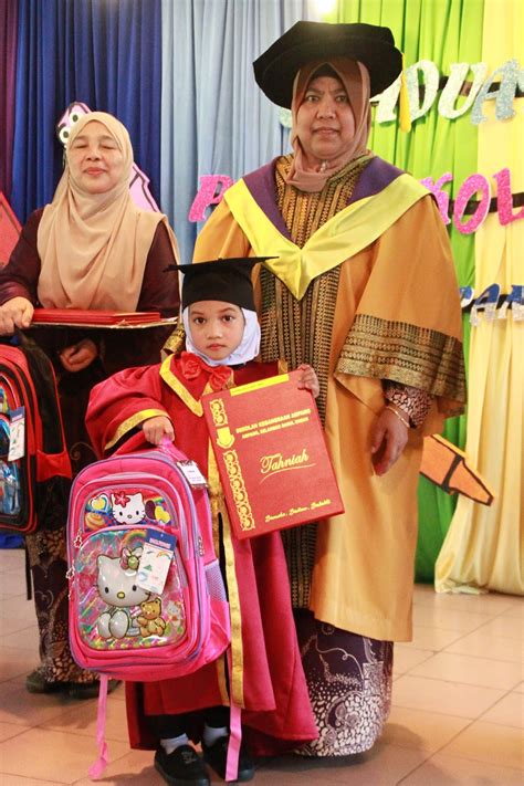 Semakan keputusan prasekolah 2022 kpm online, cara semak keputusan murid prasekolah meliputi tarikh semakan keputusan daftar murid pra sekolah kpm. Hari Graduasi Pra Sekolah 2019 ~ Sekolah Kebangsaan Ampang