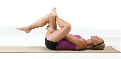 Mani e dita particolarmente dolorose e rigide possono essere scaldate prima di fare gli esercizi. Come Rilassare La Zona Lombare Con Lo Stretching E Lo Yoga