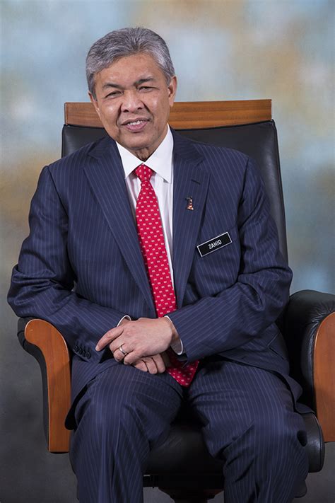 Ahmad zahid hamidi written by dinobeano. Gjan Photography: POTRET RASMI TPM, DATO' SERI DR AHMAD ...