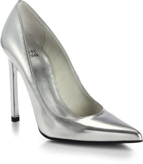 Charles david blue suede and gray tribal heels. Still sizzling! Suzanne Somers, 68, busts out the cleavage ...