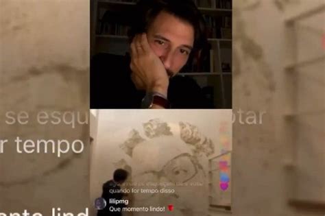 Quest'ultimo intervento di vhils cela in sé un progetto a più ampio respiro, l'artista infatti va a lavorare su una delle pareti di quella che fu la sua stessa scuola, l'istituto josé afonso, che a distanza di anni. Pin de Manuel em Bicho em 2020 | Bruno nogueira, Afonso ...