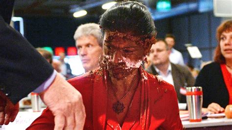 543,344 likes · 49,590 talking about this. Sahra Wagenknecht: Torte ins Gesicht - Antifa attackiert ...