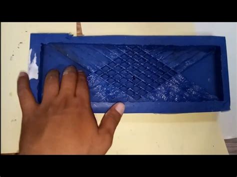 Umumnya para pengrajin batu alam membuat sebuah cetakan berbentuk kotak dengan ukuran 30 * 30 cm. IDE KREATIF !!! - Membuat cetakan batu alam - YouTube