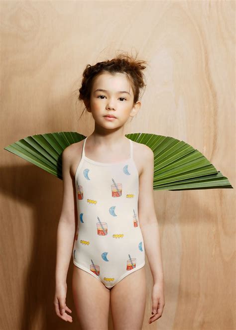 Entdecken sie luxusmarken für kinder auf mytheresa. Editorial: Organic Kids - Neue Bademode für Kinder ...