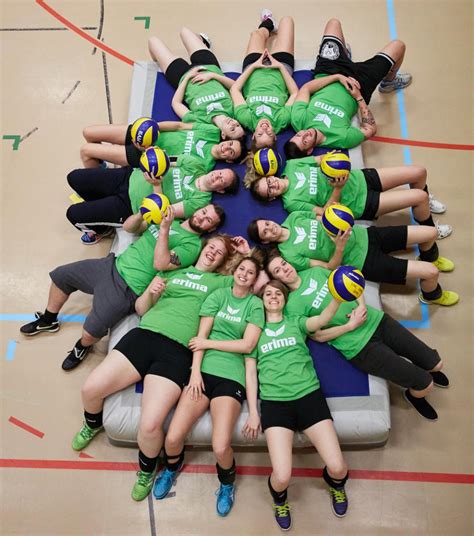 Skrót bic oznacza 'kod identyfikacyjny podmiotu' (ang. Volleyballclub Linth - Damen D3