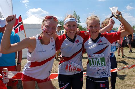 Ragne wiklund (nor) — 1:54.613 2. Sesongstart 2019: Ragne Wiklund - Skøyter 15.46.6