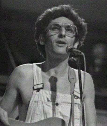 Dopo i primi anni '70 dedicati alla musica elettronica e. Franco Battiato: alla costante ricerca di un centro di ...