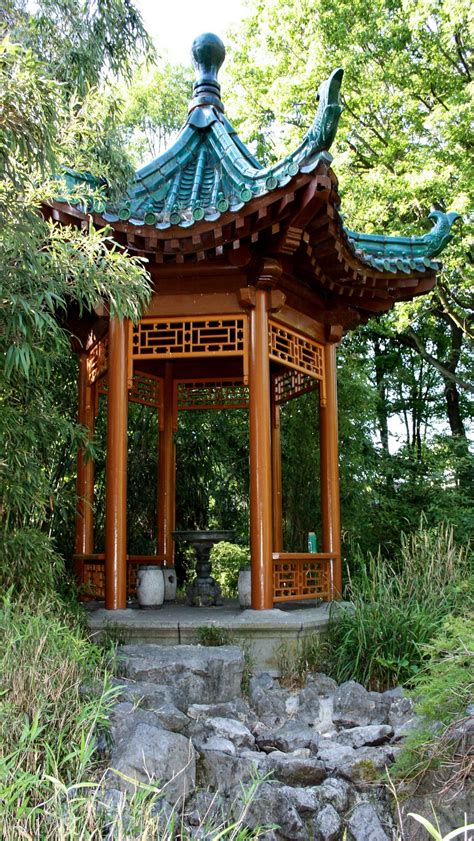 Bei mein schöner garten finden sie zahlreiche anregungen zur gartengestaltung und gartenarbeit sowie hilfreiche gartentipps und pflanzeninformationen. Chinesischer Garten: Der Chinesische Garten vom Duisburger ...