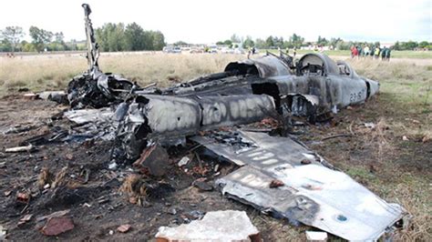 Ashley judd mostró dramáticas fotos de su accidente en el congo. Mueren dos militares en accidente de avión caza en ...