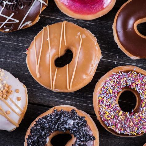 Namun disatu sisi donat tetaplah makanan favorit bagi banyak orang. 14+ Cara Membuat Donat Manual Background - AGUSWAHYU.COM