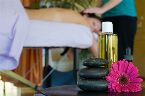 Spasnearyou.com provides updated information on sauna massage in sacramento, ca. Thai Massage & Spa Retreat - Day Spa Contact Info ...