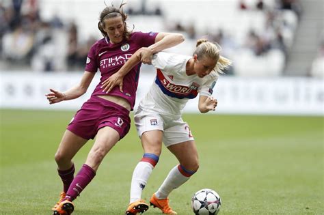 Compte relayant l'actualité du football suisse en français | @derniersdefs. Foot - Angleterre - Manchester City - Femmes (Angleterre ...