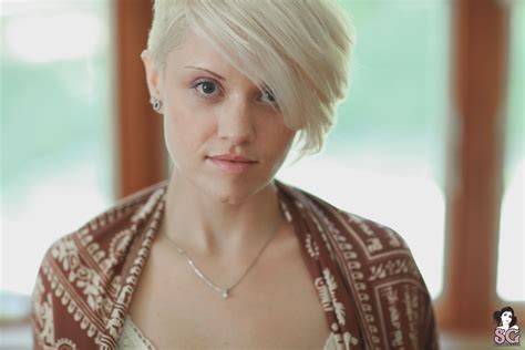 Check out the latest short hair videos at porzo.com. Wallpaper : face, women, model, blonde, long hair, short ...