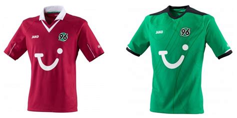 Es handelt sich um das rote heimtrikot; Hannover 96 Trikot für 19,96