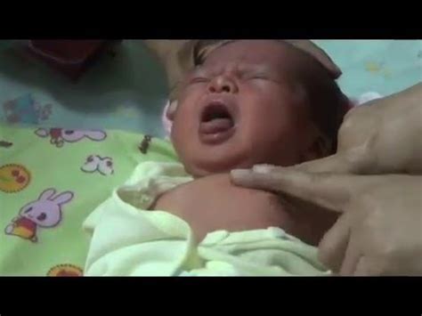 Cos 7eleven is too far away? BUANG BAYI DALAM KARDUS DI KAB BLITAR - YouTube