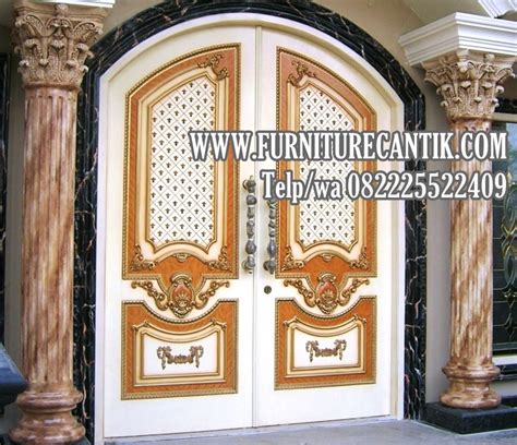 Pola dan warna pada motif pintu rumah memberikan andil yang besar dalam menciptakan kesan yang ingin dihadirkan. Jual Pintu Utama Rumah Mewah Jati Ukiran Jepara | Toko ...