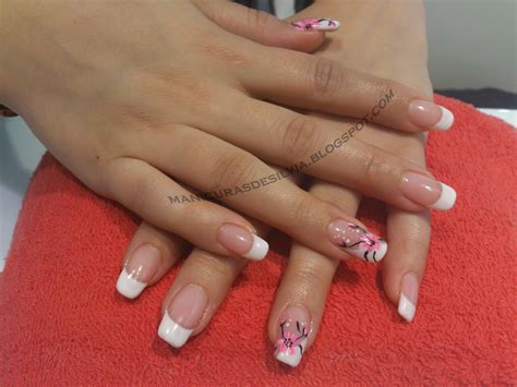 Need advice on spa pedicures, or tips and help for home pedicures? Francés Decoración Uñas Semipermanente - Flores facil Pedicure