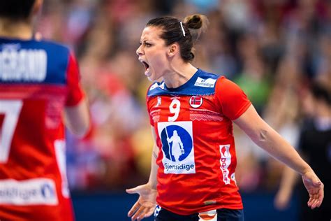 Men dette mener landslagssjefen at hun kan bli bedre på. Nora Mörk tog striden - och vann - Handbollskanalen