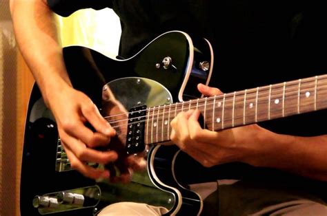 Diblog ini pembahasanya kumplit dan panjang artikelnya, dan bagian ini masih. 5 Alasan Cowok Harus Belajar Main Gitar, Salah Satunya ...
