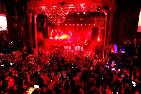 You're about to watch exciting swinger party. Virgin Voyages » The Swinger Cruise
