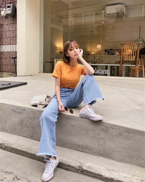 Jika anda memilikinya maka termasuk orang yang beruntung. Trik Padu Padan Warna Orange atau Pumpkin yang Anti Norak!