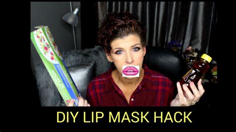 Then, add in a quarter teaspoon of almond oil into it. HOW TO MAKE DIY LIP MASK | LIQUID LIPSTICK READY LIPS ...