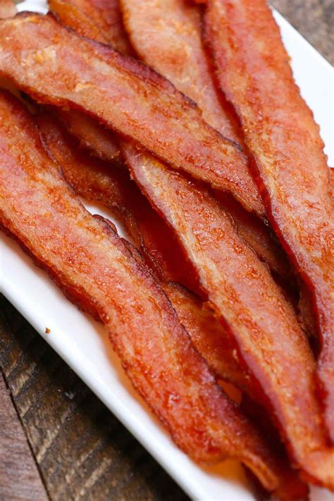 It's done when it reads 160 degrees fahrenheit, the temperature recommended by the u.s. How Long to Cook Bacon in the Oven (Rack or No Rack) - TipBuzz